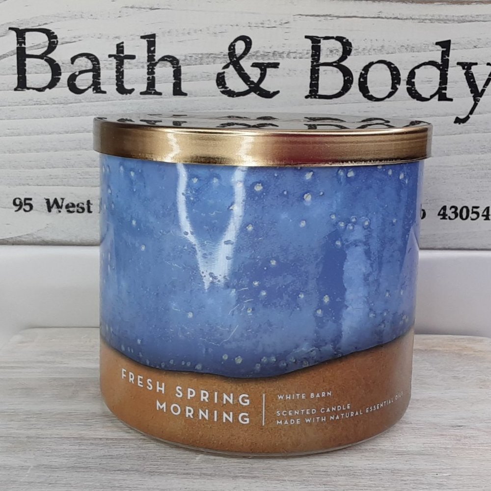 BATH & BODY WORKS 'FRESH SPRING MORNING' 3-WICK CANDLE 'WHITE BARN' - Picture 8 of 8